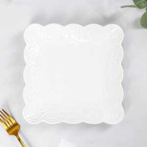 Тарелка фарфоровая квадратная Доляна «Сьюзен», 2020 см, цвет белый