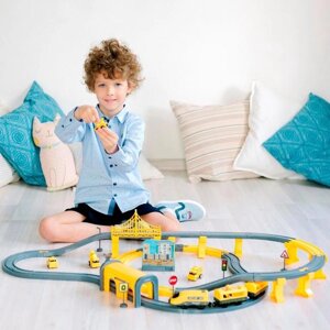 Железная дорога для детей «Строительная площадка», 92 предмета, на батарейках со звуком