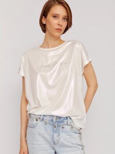 Блузка-футболка с голографическим блеском