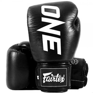 Боксерские перчатки One Black, 14 OZ