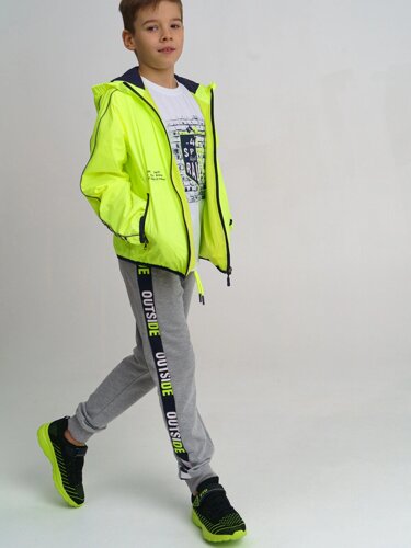 Комплект для мальчика: брюки трикотажные, куртка текст с полиуретан, футболка трикотажная