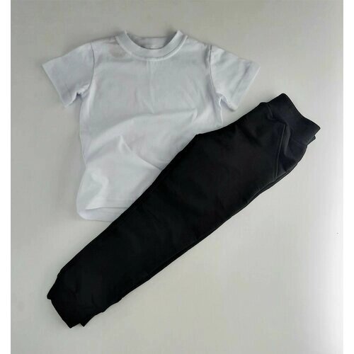 Детский комплект для физкультуры белая футболка и черные штаны / Детский комплект для занятий спортом белая футболка и черные брюки 116