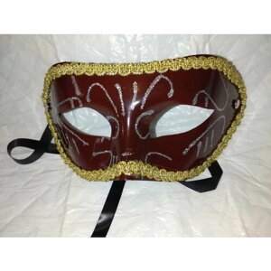 Карнавальная венецианская маска с кружевами . Малиновая.