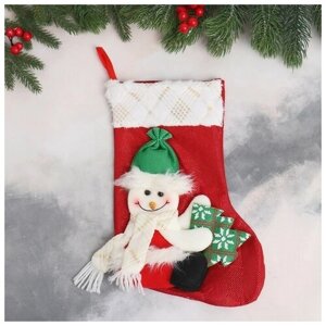 Мягкая подвеска "Носок - Снеговик с ёлочкой" 20х33 см, бело-красный