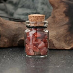 Сувенир-бутылка с натуральными камнями "Сердолик", 3 х 2 см (комплект из 7 шт)