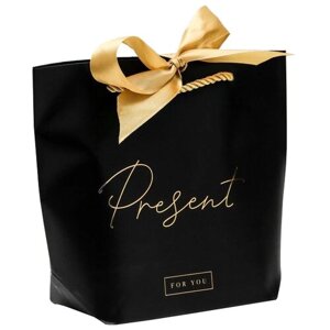 Пакет подарочный Дарите счастье Present, 21х17х7 см, черный
