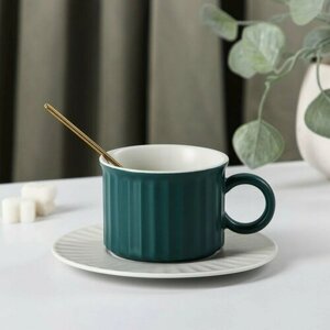 Чайная пара керамическая «Профитроль», 3 предмета: чашка 180 мл, блюдце d=13,7 см, ложка, цвет зелёный/белый (комплект из 3 шт)