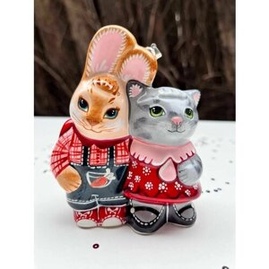 Фигурка интерьерная елочная игрушка статуэтка из фарфора Кролик и кошка форма Гжель