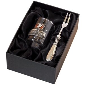 Подарочный набор эгоист "комсомолец" стопка для водки с эмалью и закусочная вилка в футляре