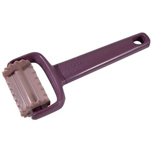 Скалка Fissman 8583 для равиоли квадратная пластиковая, 13 см, фиолетовый