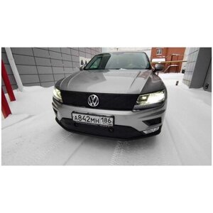Зимняя защита радиатора Volkswagen Tiguan 2016-2020 ( не OFF ROAD) с парктрониками
