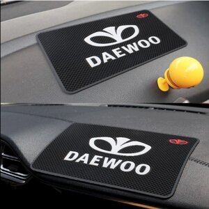 Противоскользящий коврик для телефона в автомобиль Daewoo
