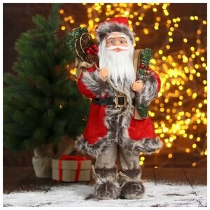 Дед Мороз "В красной шубке с лыжами и подарками" 23х45 см 5036030