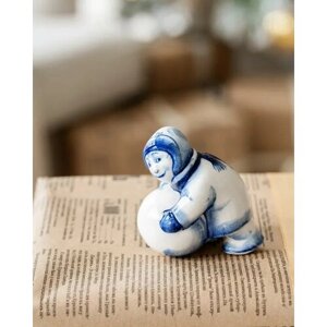 Фарфоровая статуэтка интерьерная "Снежный ком" автор Л. Чернов гжель фарфор ручная работа