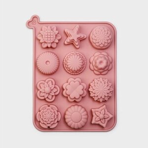 Форма для выпечки Доляна «Цветы», силикон, 12 ячеек, 20,515,62 см, цвет розовый