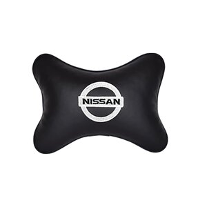 Автомобильная подушка на подголовник экокожа Black с логотипом автомобиля NISSAN