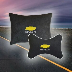 Комплект автомобильных подушек из черного велюра и вышивкой (шевроле) Chevrolet"подушка на подголовник и автомобильная подушка)