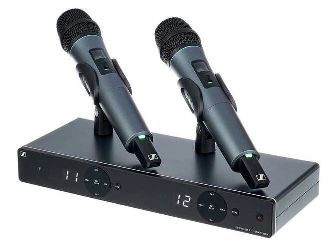 Готовый комплект радиосистемы Sennheiser XSW 1-825 Dual B-Band Vocal от компании MetSnab - фото 1