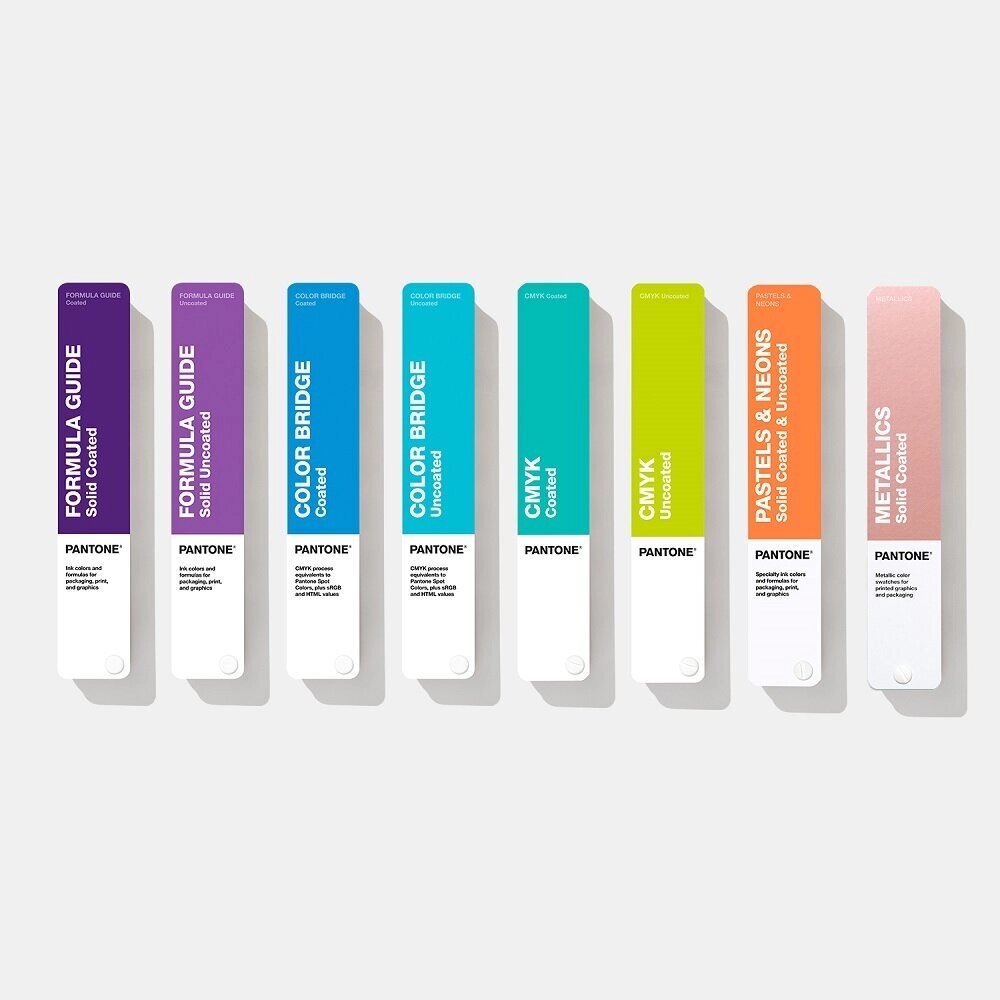 Комплект цветовых справочников Pantone Portable Guide Studio 2020 от компании MetSnab - фото 1