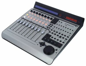 Контроллер Mackie MCU PRO Control Universal PRO