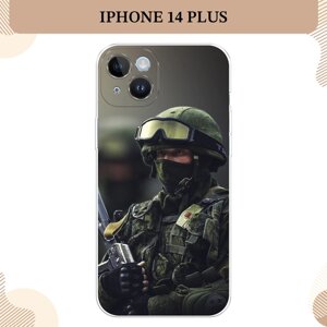Силиконовый чехол "Солдат" на Apple iPhone 14 Plus / Айфон 14 Плюс