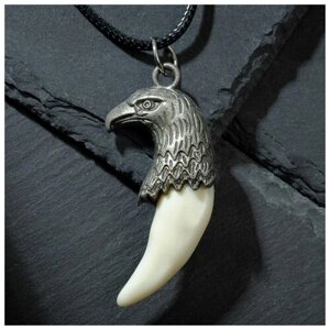 Кулон унисекс "Коготь орла", цвет белый в серебре, 45 см