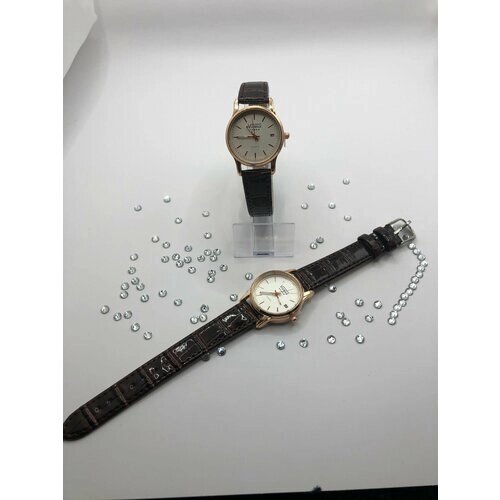 Наручные часы Часы женские наручные кварцевые Elit с кожаным ремешком, белый, коричневый
