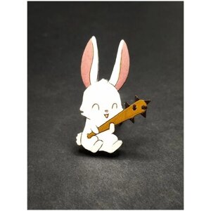 Заяц с битой, белый кролик, значок деревянный, брошь на одежду, значок на рюкзак