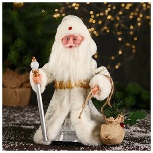 Фигурка новогодняя, Дед Мороз в белой шубке, с посохом и мешком, двигается, 12х28 см, 1 шт.