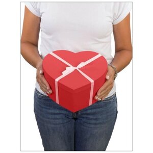 Коробка подарочная 300х270х150мм. красная сердце