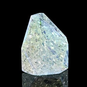 Кристалл из сахарного кварца тонированного 36*39*60мм 122г РадугаКамня