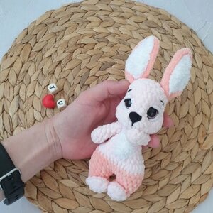 Мягкая вязаная плюшевая игрушка "зайчик", 18 см, розовый, ручная работа