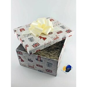 Подарочная коробка 31*23*13,5 с бантом, открыткой и наполнителем - идеальное решение для стильной упаковки подарков