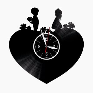 Сердце - настенные часы из виниловой пластинки