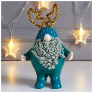 Сувенир керамика "Дед Мороз, кудрявая борода, колпак с рожками" зелёный 14,8х6,8х9,6 см 6436070