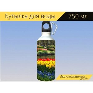 Бутылка фляга для воды "Тюльпаны, тюльпан, нарциссы" 750 мл. с карабином и принтом