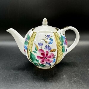 Чайник заварочный с цветочным декором, фарфор, роспись, золочение