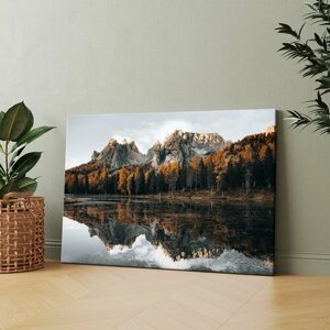 Картина на холсте (Горный массив с озером и деревьями) 30x40 см. Интерьерная, на стену.