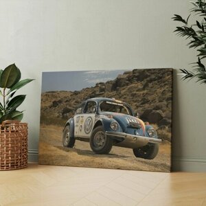Картина на холсте "Сине-белая машина едет по грунтовой дороге" 60x80 см. Интерьерная, на стену.