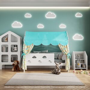 Кровать детская домик с текстилем (бирюзовый, с жирафиками, вход справа) Облачка"