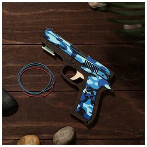 Сувенир деревянный Резинкострел, синий камуфляж + 4 резинки