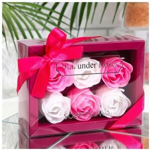Набор роз в картонной коробке 6 штук, белые и розовые 6962325