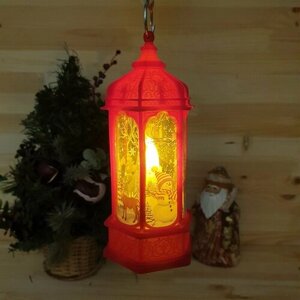Новогодний фонарик-свеча с подсветкой | Игрушка-светильник на елку "Любимые герои", 14х6 см, цвет красный