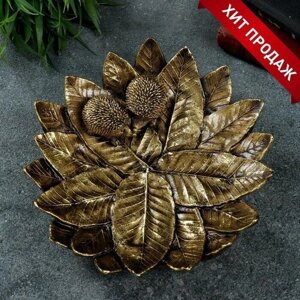 Подставка конфетница "Пара ежей на тарелке из листьев" золото, 24х24х6,5см (арт. 4881503)