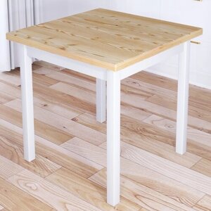 Стол кухонный Классика с квадратной лакированной столешницей из массива сосны 40 мм и белыми ножками, 70х70х75 см
