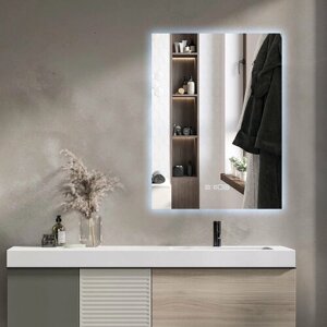 Зеркало для ванной Qwerty 100*80 прямоугольное вертикальное c часами и подогревом