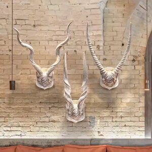 Настенное украшение antelope horn из смолы