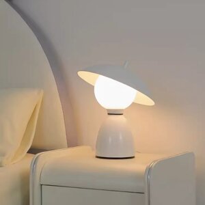 Скандинавская настольная лампа для спальни Fanju