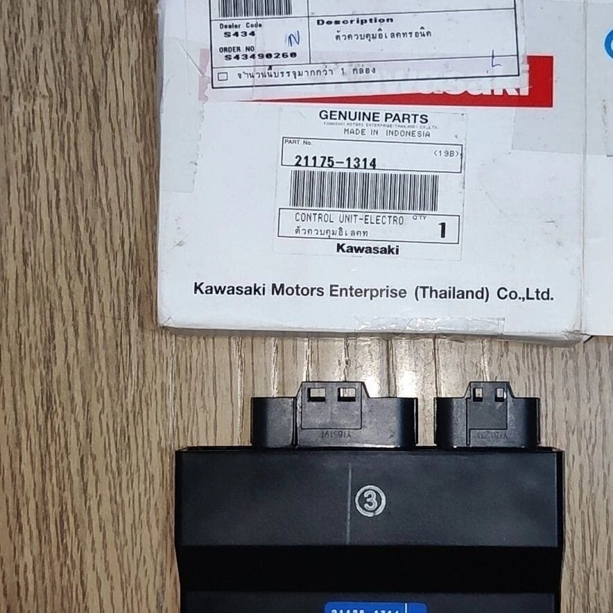 Блок упраления KAWASAKI NINJA400 ECU 21175-1314 от компании СПЕЦТЕХЗАПЧАСТЬ - фото 1