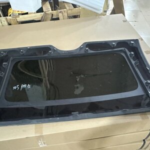 Стекло панорамной крыши LiXiang L7/L9 Leading Ideal L7/L9 X03-82130018 / X03-82130019 ОРИГИНАЛ